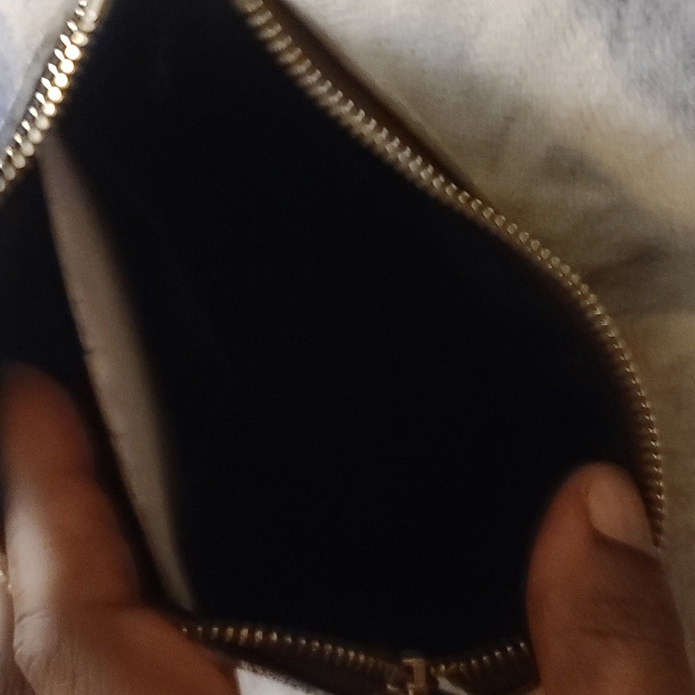 Coach Wristlet. - Picture 4 of 5